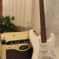 Chitarra elettrica con amplificatore Peavey Rage 