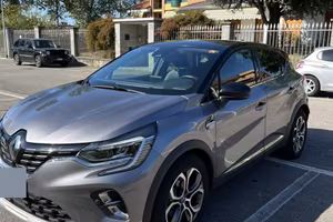 Renault Captur Plug-in Hybrid E-Tech 160 cv