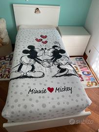 Letto Singolo con comodino in Legno Bianco