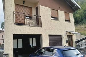 Casa indipendente di 113 m² con 4 locali e box aut