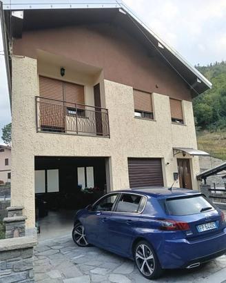Casa indipendente di 113 m² con 4 locali e box aut