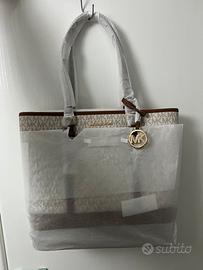 MICHAEL KORS JET SET TRAVEL