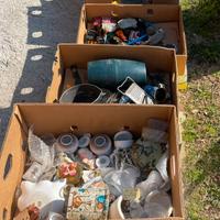 Scatoloni di oggettistica per mercatini e fiere