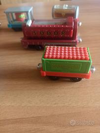 vagoni trenino Thomas 