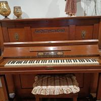 Pianoforte Classico a Corde Verticale