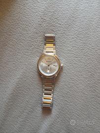 Orologio da polso elegante in acciaio bicolore oro