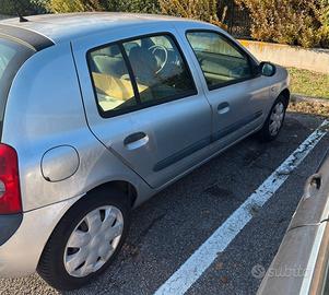 Renault Clio 1.2 benzina (2005)