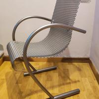 poltroncina " Sing Sing" di Shiro Kuramata