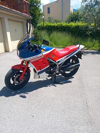 Honda VF 500 - 1986