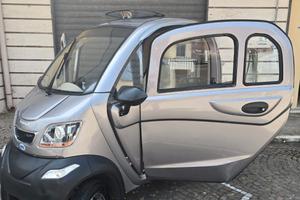 Minicar elettrica 4 ruote senza patente