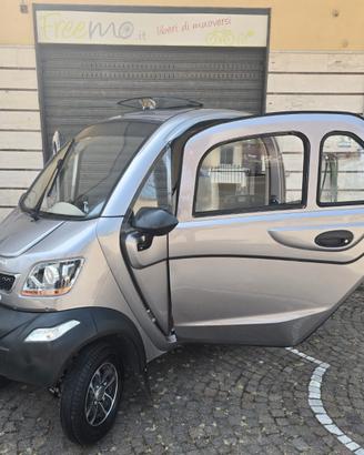 Minicar elettrica 4 ruote senza patente