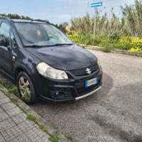 Suzuki SX4 gemella della fiat sedici