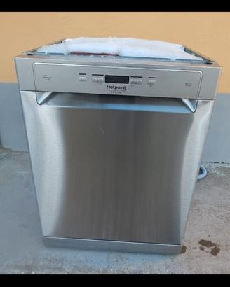 Lavastoviglie HOTPOINT ARISTON A++ Trasporto 
