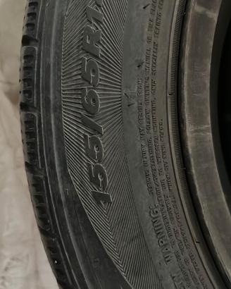 Pneumatici invernali 155/65 R14