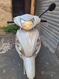 Honda Vision 50 2012