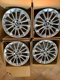Cerchi 17" BMW F40 F44 - Pari al Nuovo con Sensori