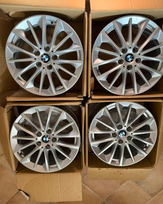 Cerchi 17" BMW F40 F44 - Pari al Nuovo con Sensori