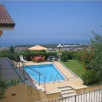 Villa singola con piscina, giardino, vista mare