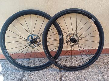 Ruote DT Swiss P1850 gravel/corsa