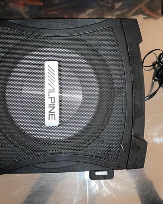 Subwoofer auto