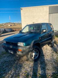 Disponibili ricambi Nissan Terrano II 2.7 td.