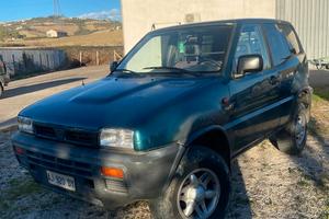 Disponibili ricambi Nissan Terrano II 2.7 td.