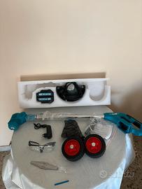 Tagliaerba con ruote e accessori