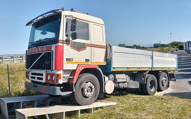 Volvo F12 - 6x2