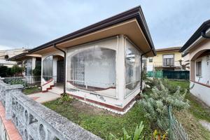 TDL lato mare bella bifamiliare