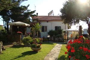 Casa con giardino