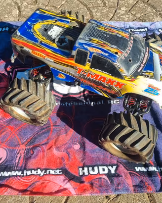traxxas tmax 1/8