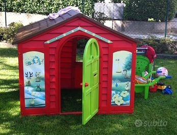 Casetta bambini da giardino + tavolino e sedie
