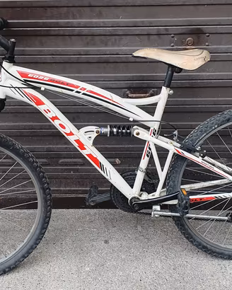 bicicletta Bolt raggio 26 
