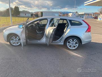 Volvo V60 D3 geartronic SUMMUM