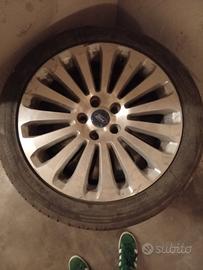 cerchi e gomme Ford in lega
