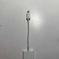 cavo per sentire la musica e caricare il telefono