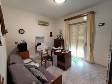 Via Santicelli appartamento arredato