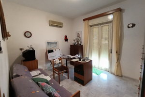 Via Santicelli appartamento arredato