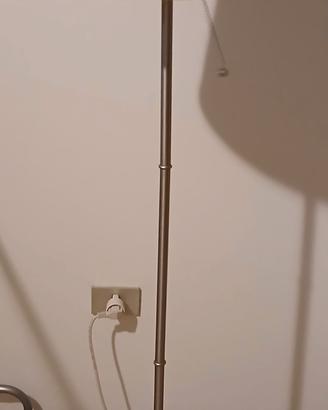 Piantana Ikea