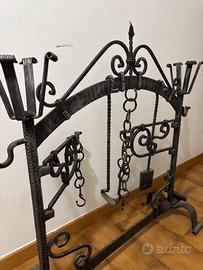 Trespolo porta utensili / parafiamma per caminetto