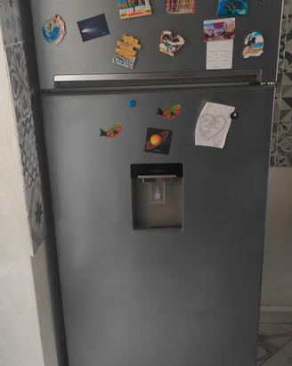Frigorifero No Frost A+++ con dispenser acqua 
