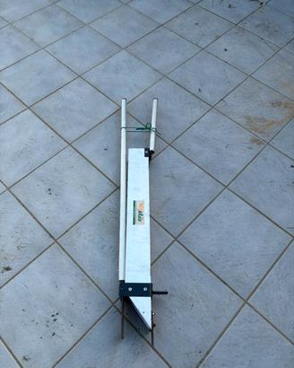 Trapiantatore manuale per orto
