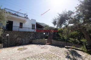 Casa, Termini Imerese.