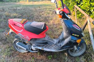 Aprilia SR ROSSIFUMI