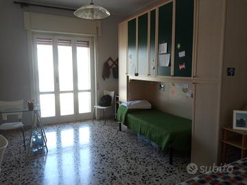 Stanza per studentesse Policlinico Federico II