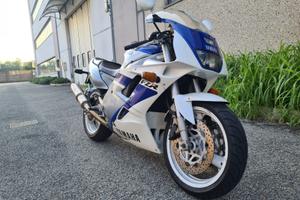 YAMAHA FZR 1000