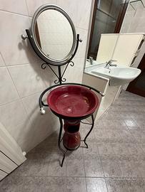 Lavabo in stile e in ferro battuto
