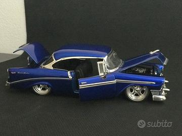 Auto 1/24 Chevy 1956