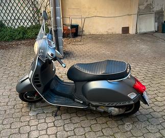 Vespa GTS 300 Super