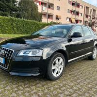 Audi A3 SPB 1.6 90cv